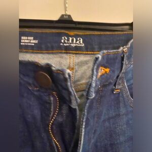 Anna Faded Denim Jeans. NWT